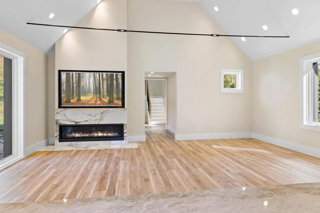 11 Iron Bluff Road Lincolnville ME 04849