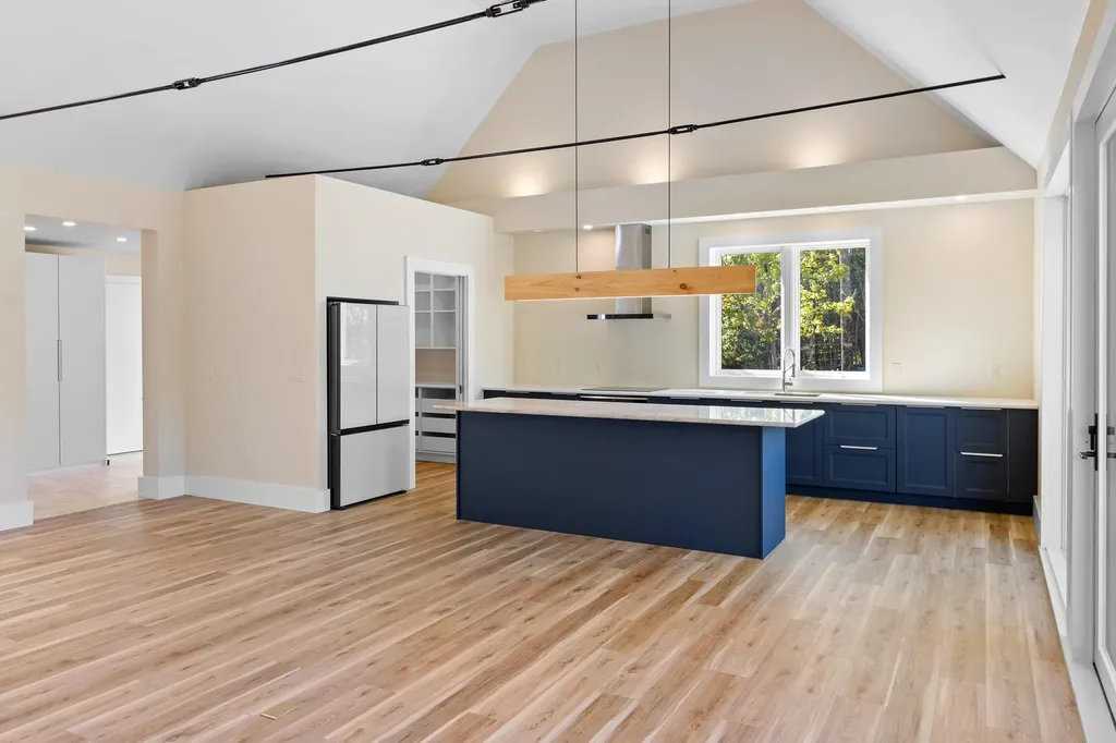 11 Iron Bluff Road Lincolnville ME 04849