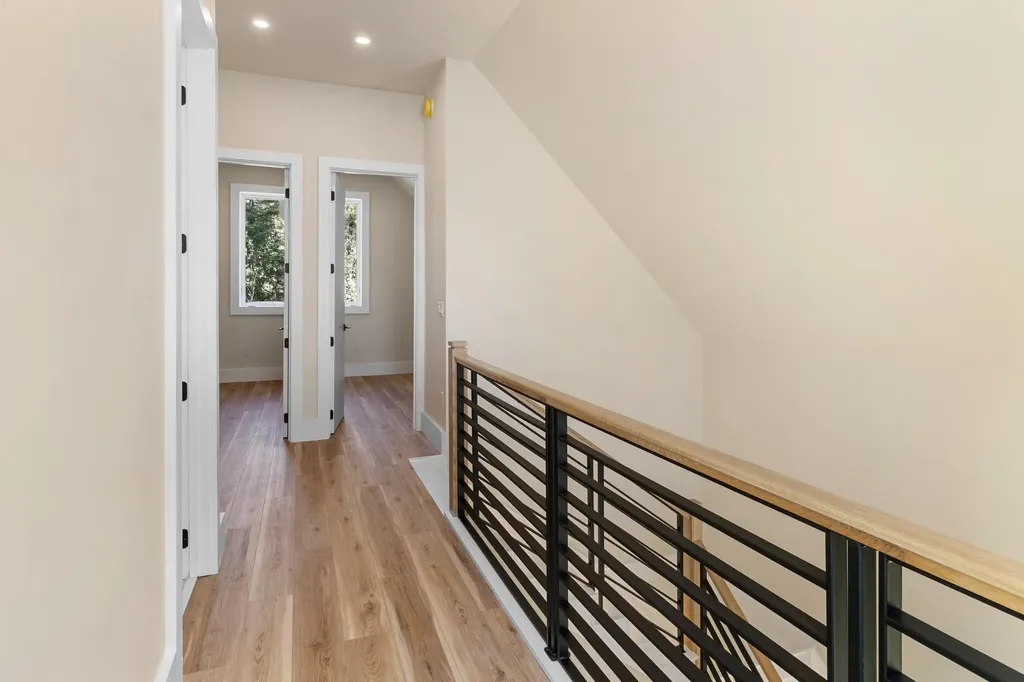 11 Iron Bluff Road Lincolnville ME 04849