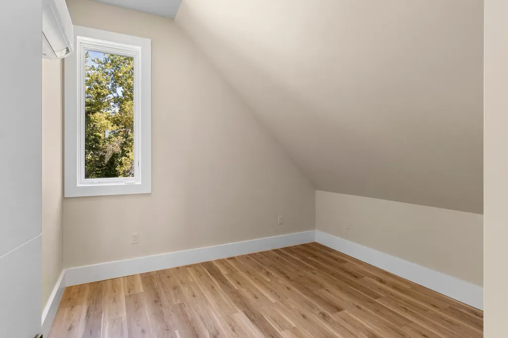 11 Iron Bluff Road Lincolnville ME 04849