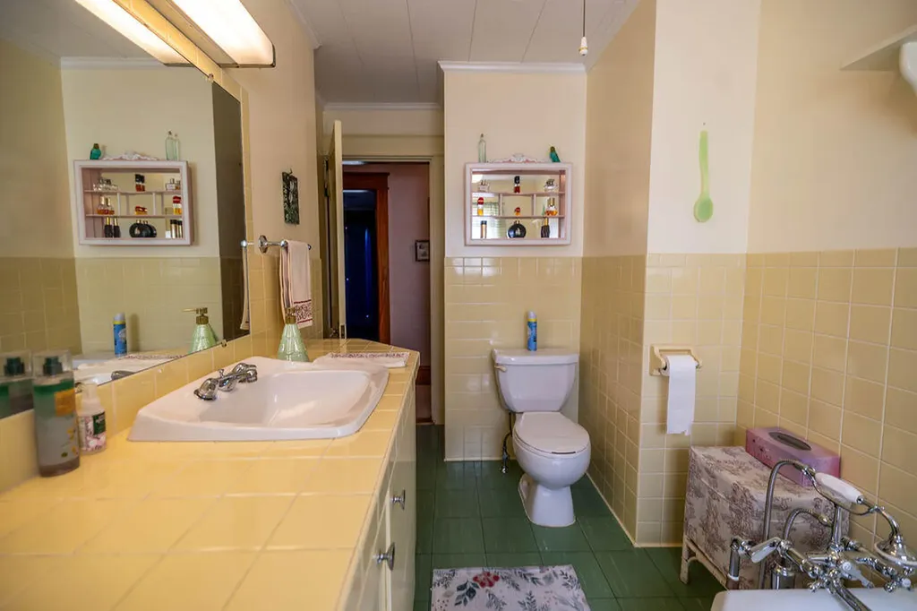 8 Newland Avenue Augusta ME 04330