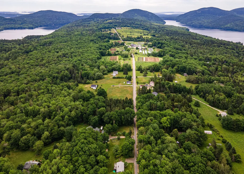 5 Pondfield Lane Mount Desert ME 04660