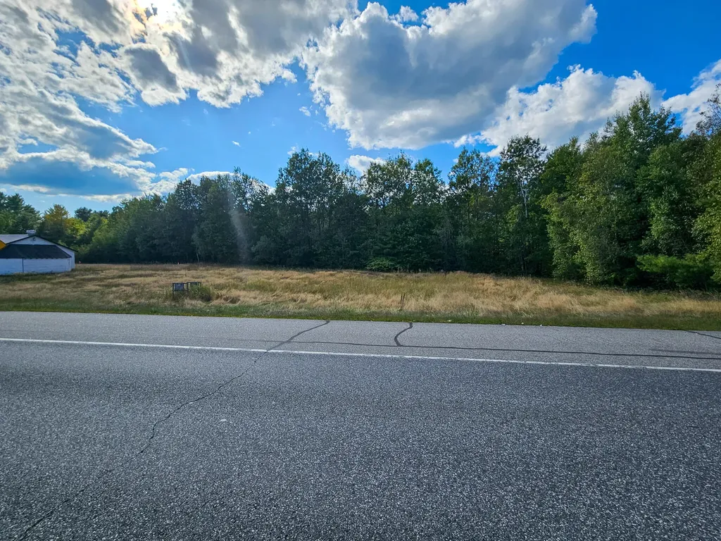 28//36&37 Us Route 2 & 4 Wilton ME 04294