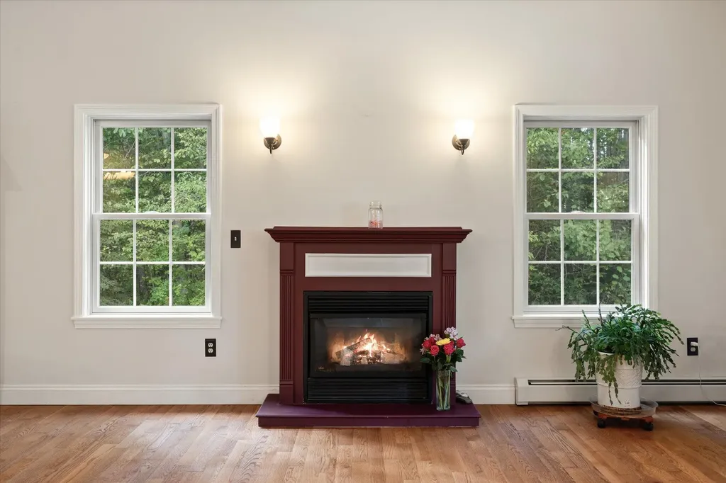 79 Libbey Lane Glenburn ME 04401