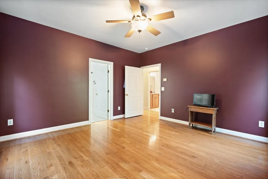 79 Libbey Lane Glenburn ME 04401