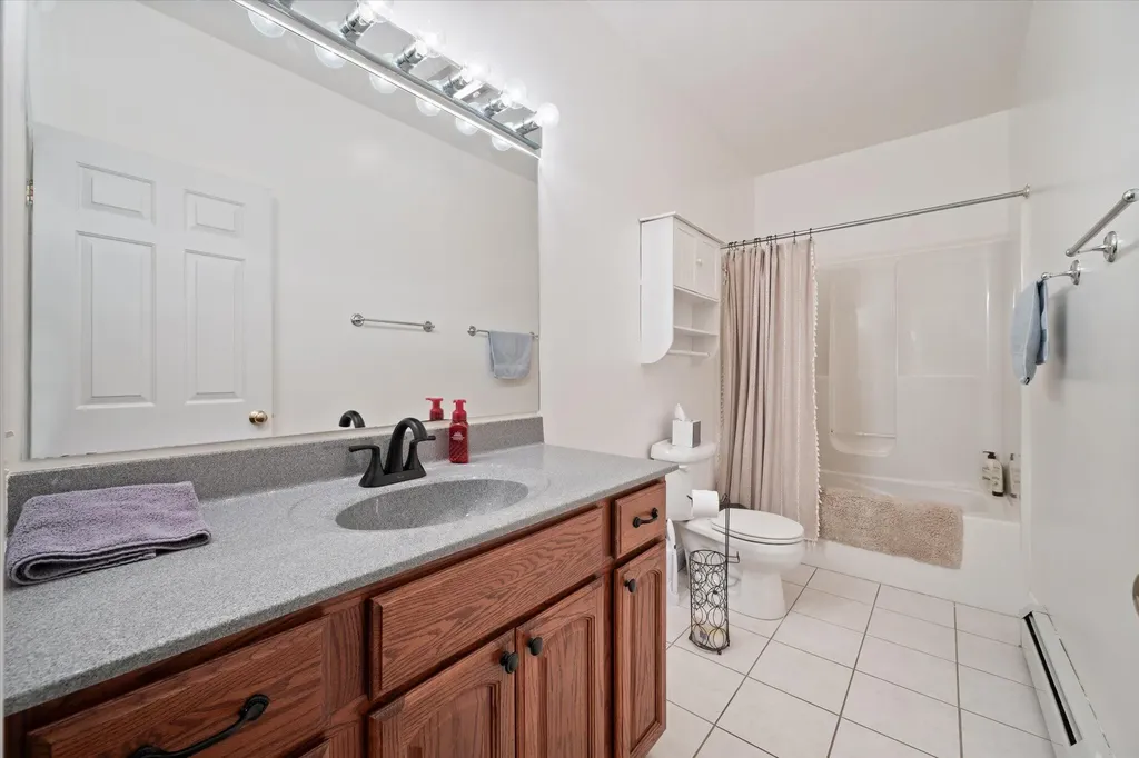 79 Libbey Lane Glenburn ME 04401