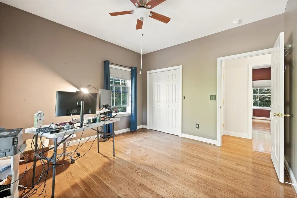 79 Libbey Lane Glenburn ME 04401