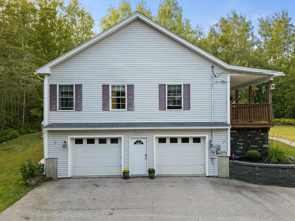 79 Libbey Lane Glenburn ME 04401