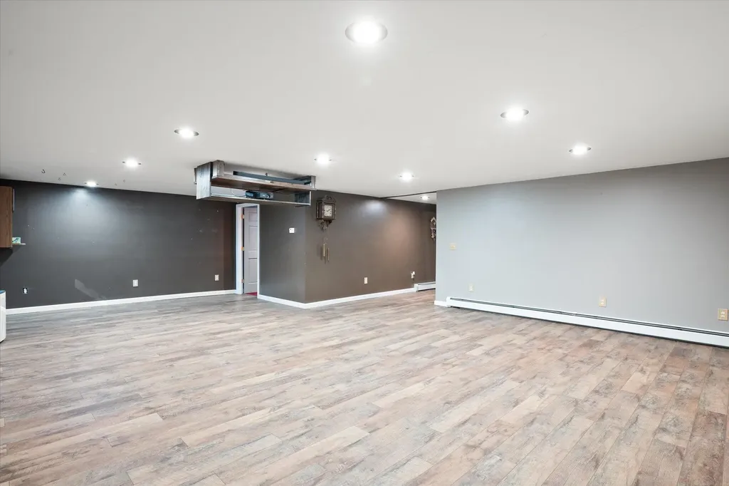 79 Libbey Lane Glenburn ME 04401