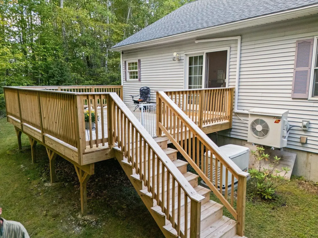 79 Libbey Lane Glenburn ME 04401