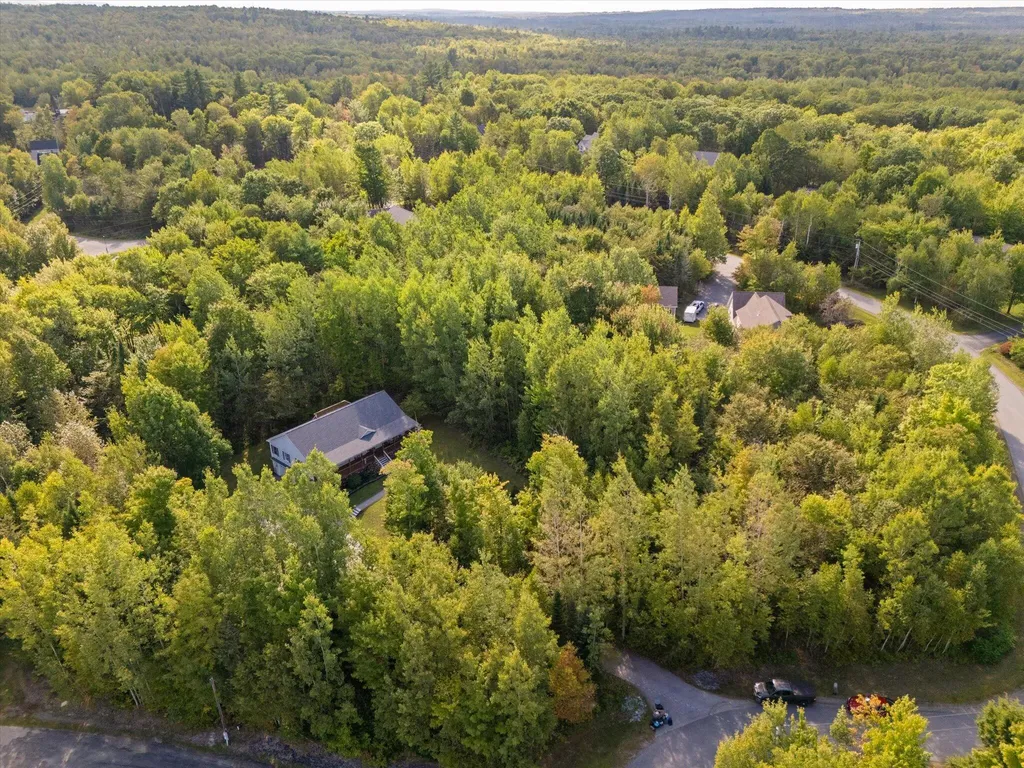 79 Libbey Lane Glenburn ME 04401