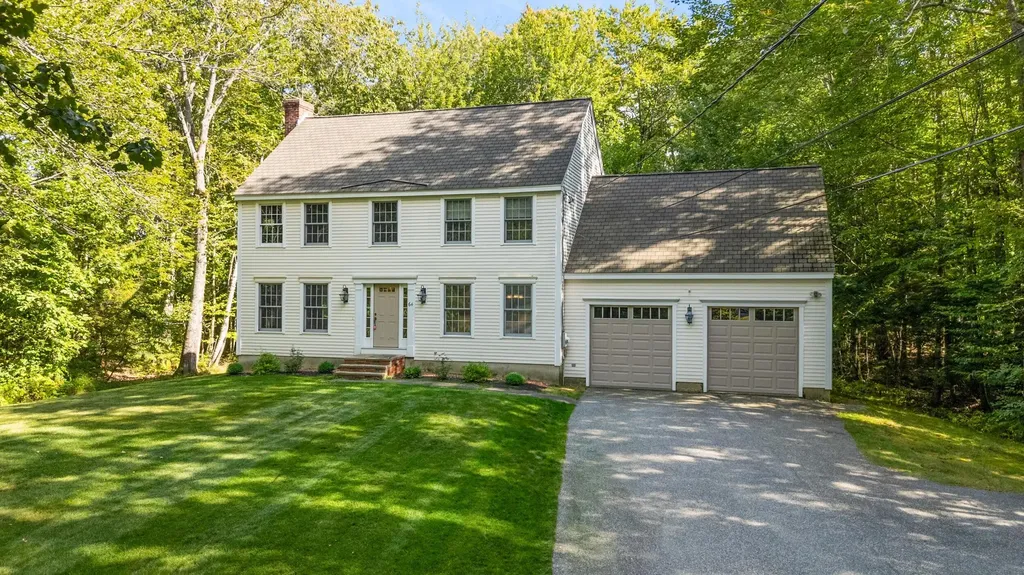 64 Hearn Road Scarborough ME 04074
