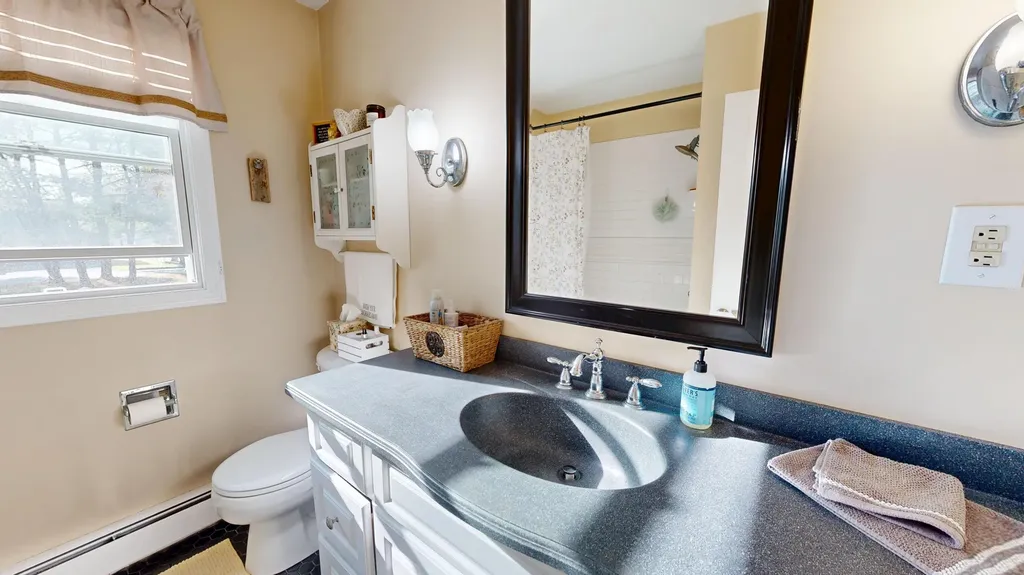 112 Poland Road Auburn ME 04210