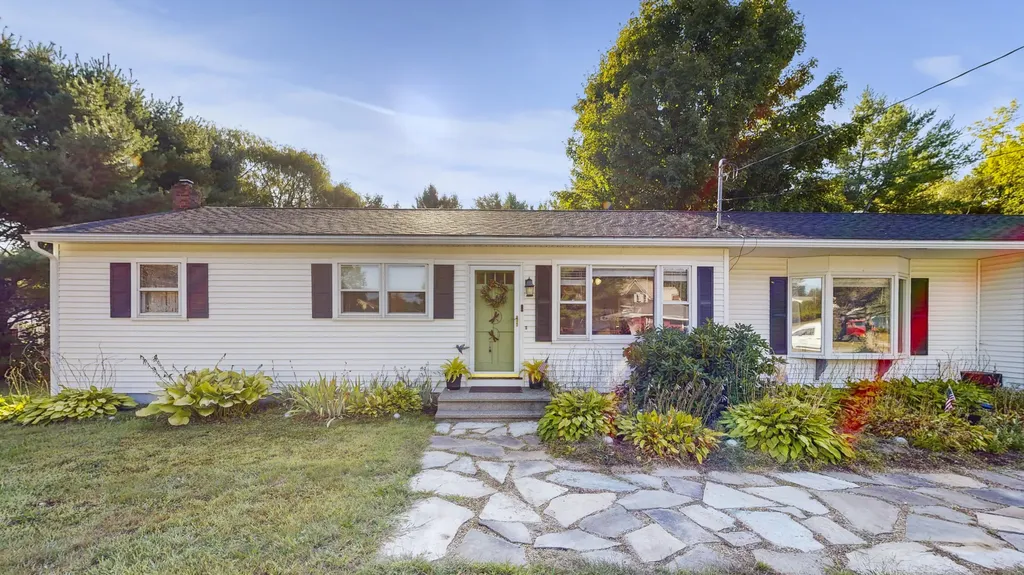 112 Poland Road Auburn ME 04210