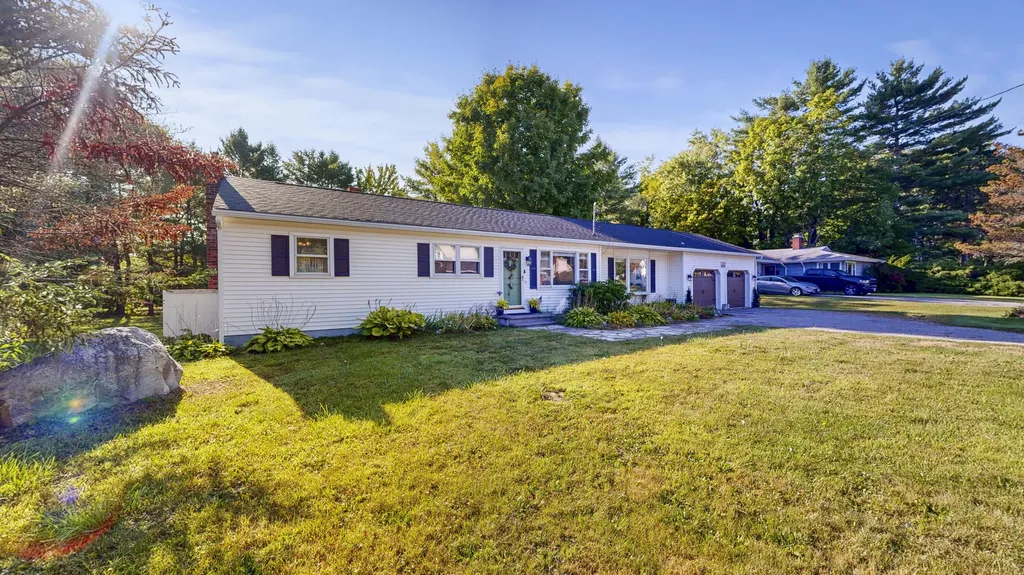 112 Poland Road Auburn ME 04210
