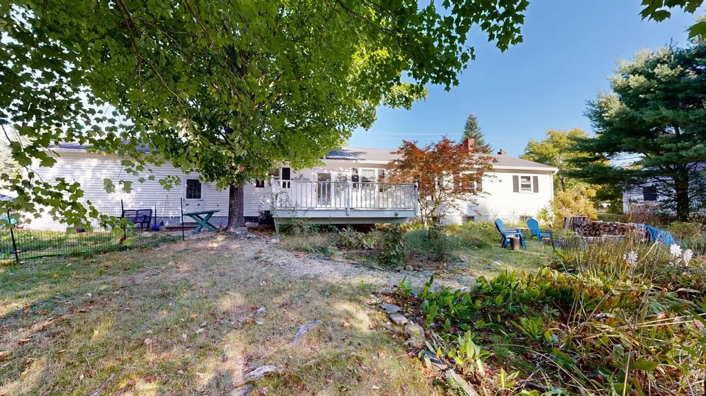 112 Poland Road Auburn ME 04210