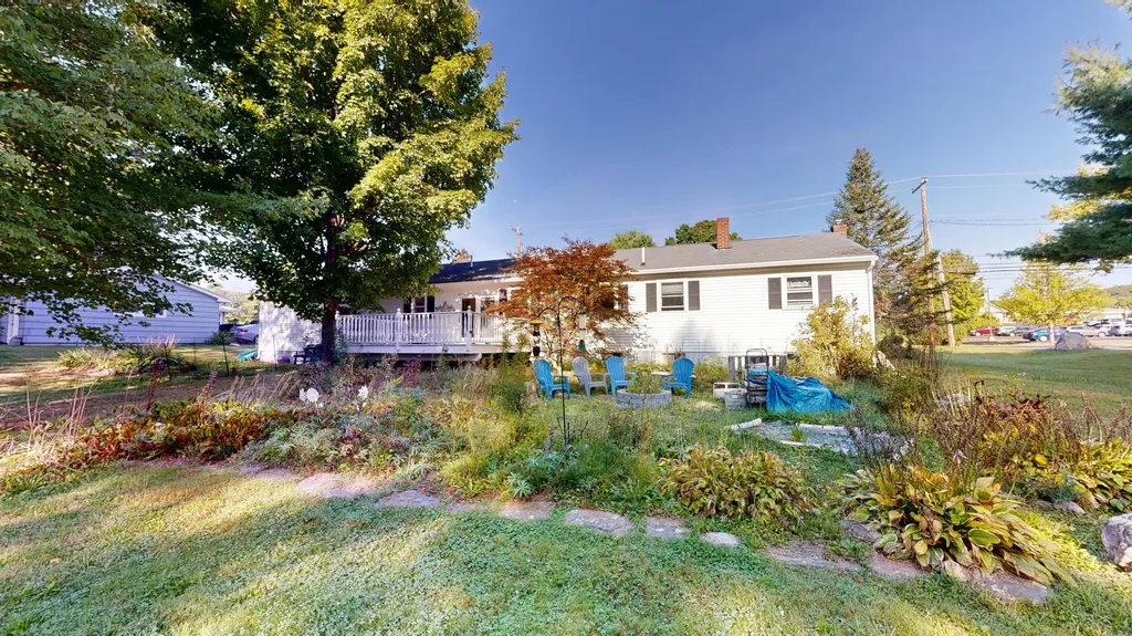 112 Poland Road Auburn ME 04210