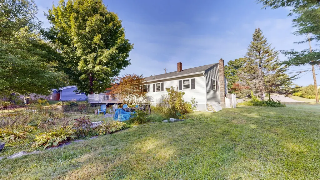 112 Poland Road Auburn ME 04210