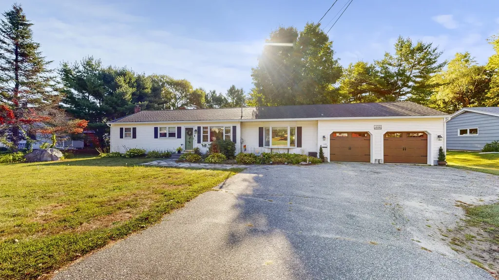 112 Poland Road Auburn ME 04210