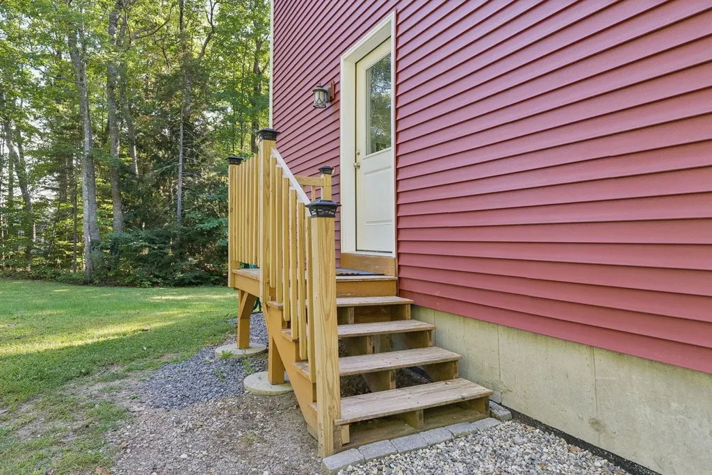 15 Pemberly Drive Windham ME 04062