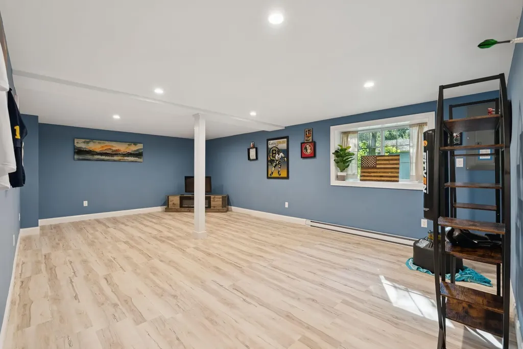 15 Pemberly Drive Windham ME 04062