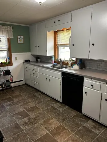 10 Sheridan Street Newport ME 04953