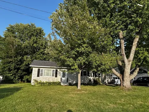 10 Sheridan Street Newport ME 04953