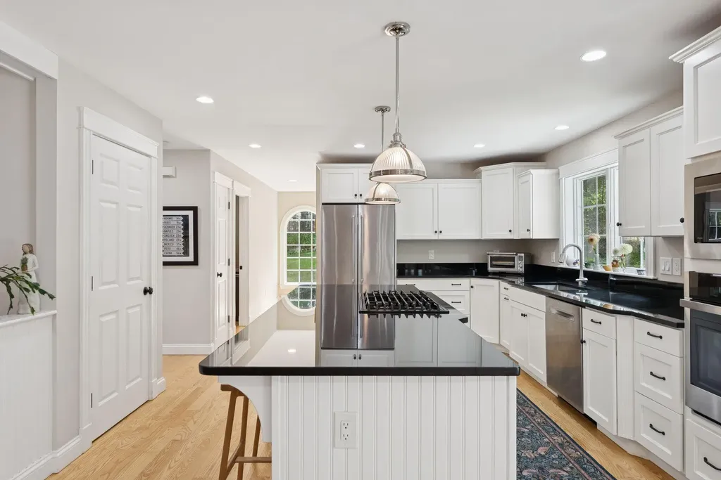 9 Rossi Lane North Yarmouth ME 04097