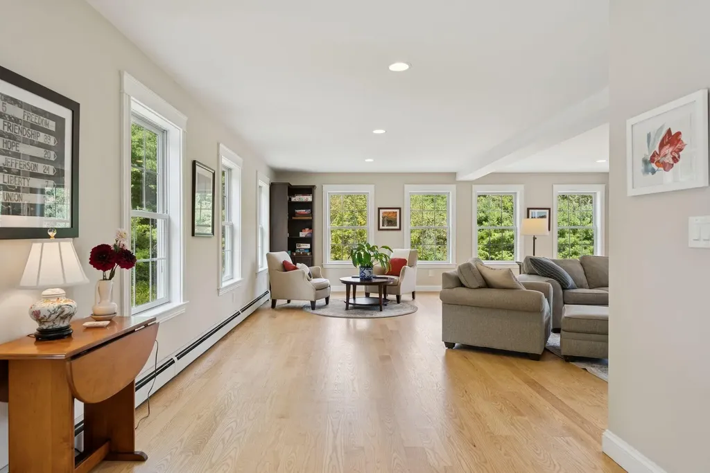 9 Rossi Lane North Yarmouth ME 04097