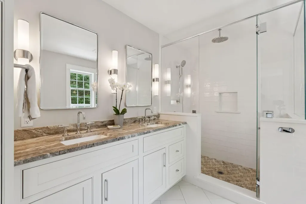 9 Rossi Lane North Yarmouth ME 04097