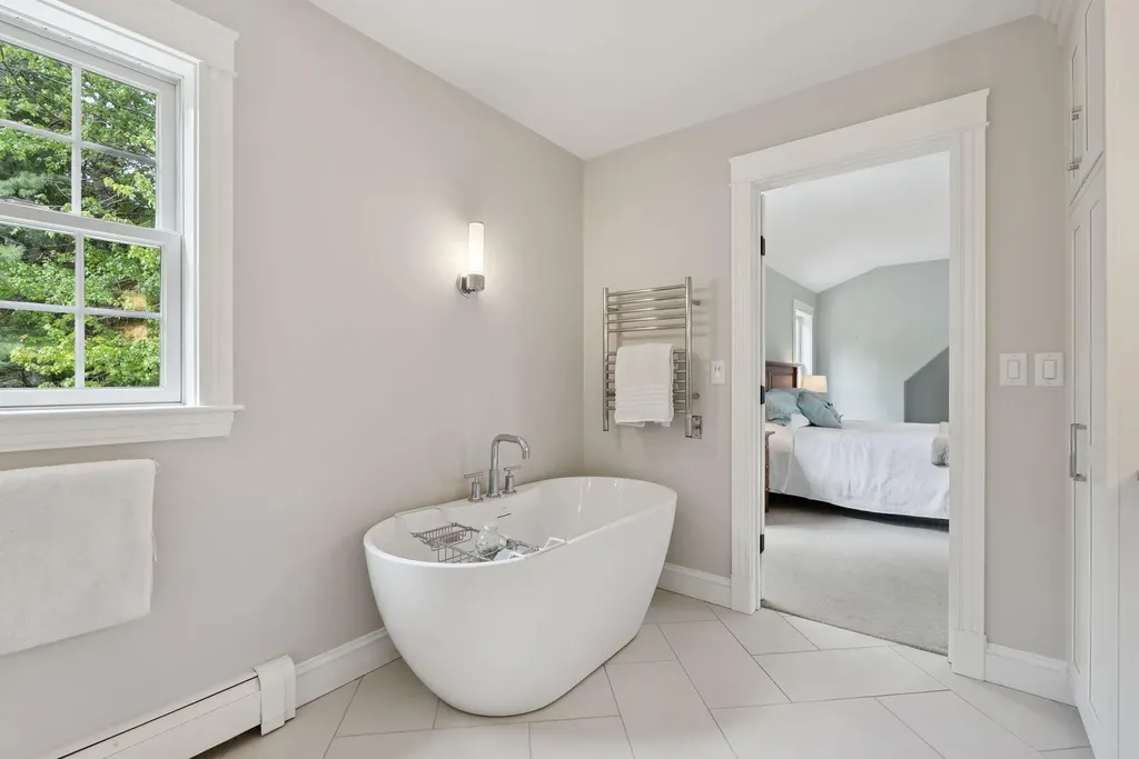 9 Rossi Lane North Yarmouth ME 04097