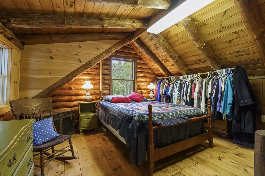 27 Doggett Road Westport Island ME 04578