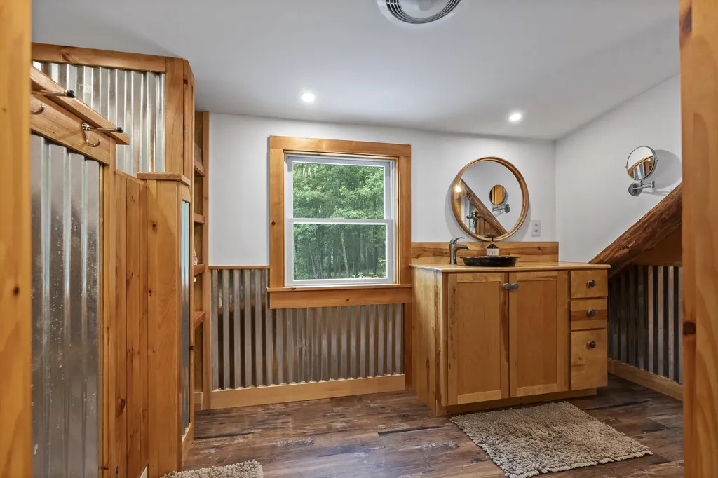 27 Doggett Road Westport Island ME 04578