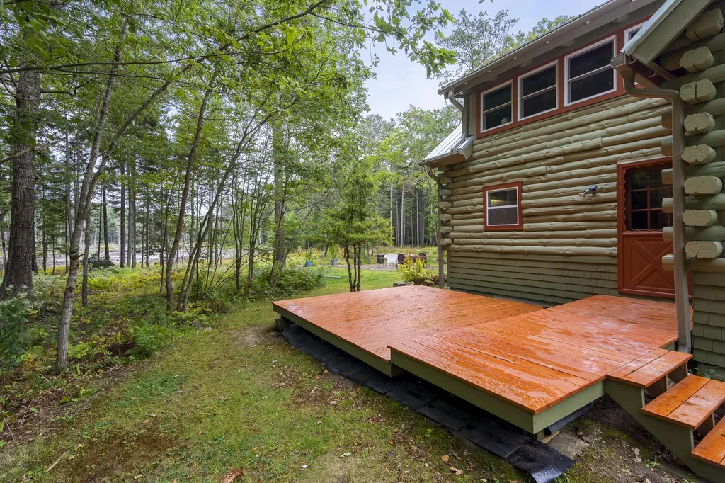 27 Doggett Road Westport Island ME 04578