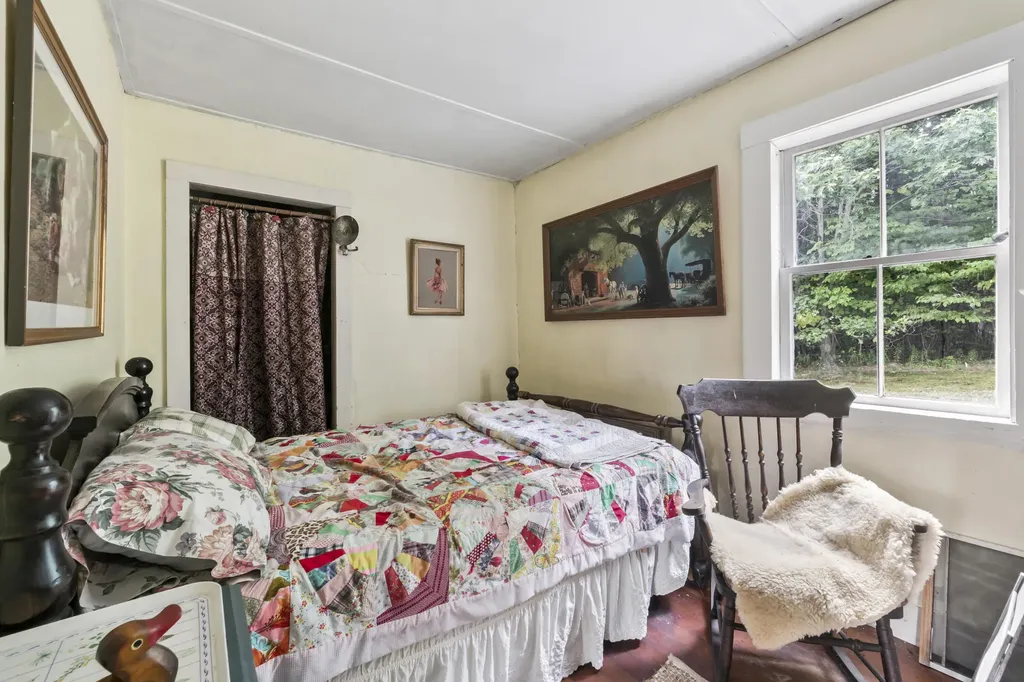 48 Winston Road Baldwin ME 04024