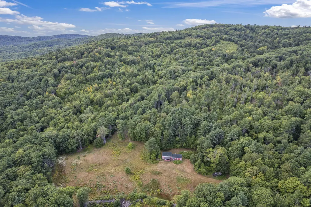 48 Winston Road Baldwin ME 04024