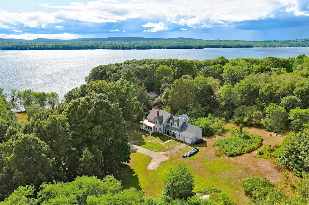 39 Lake View Drive Smithfield ME 04978