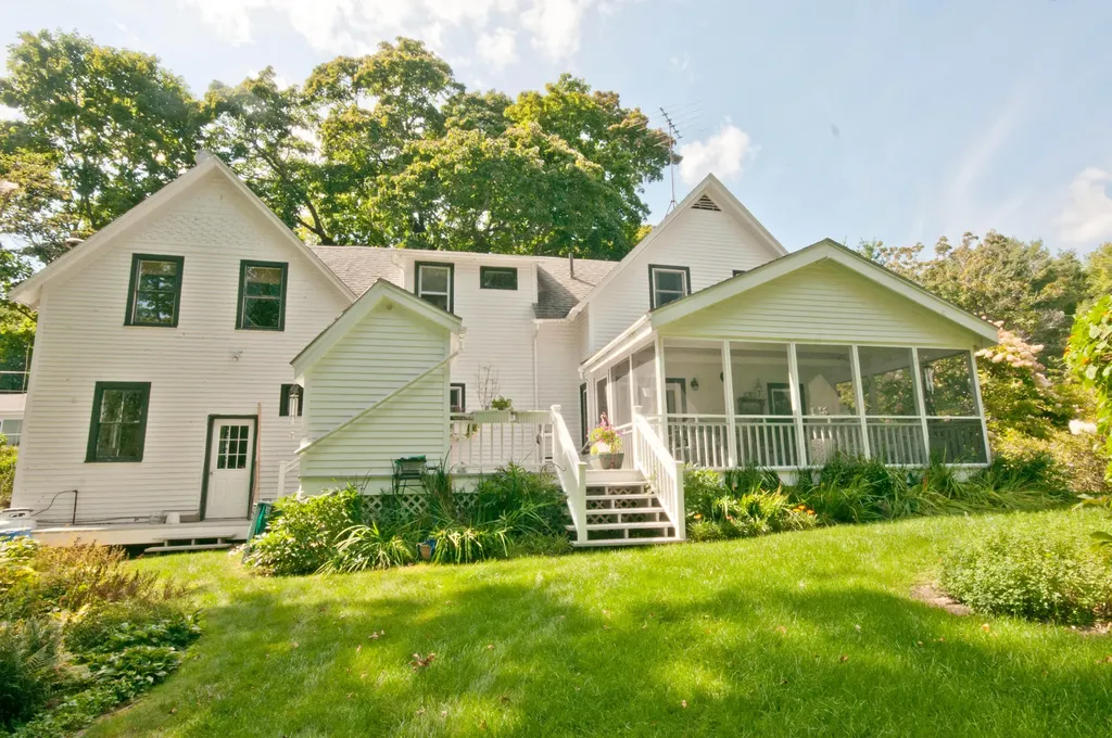 23 Chapel Street Ellsworth ME 04605