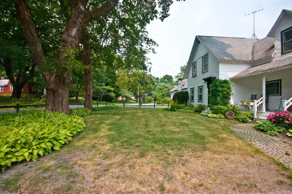 23 Chapel Street Ellsworth ME 04605