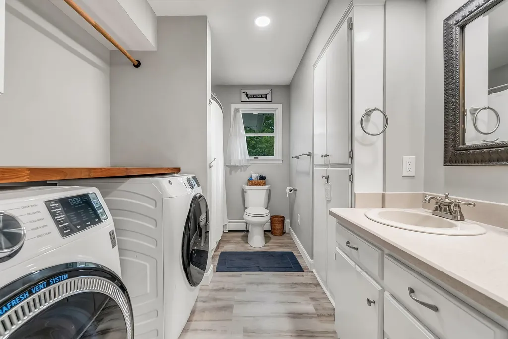 37 Sherbrooke Avenue Lewiston ME 04240