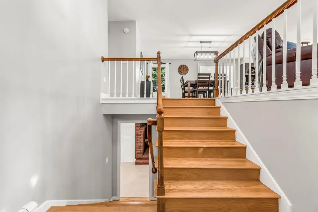 37 Sherbrooke Avenue Lewiston ME 04240