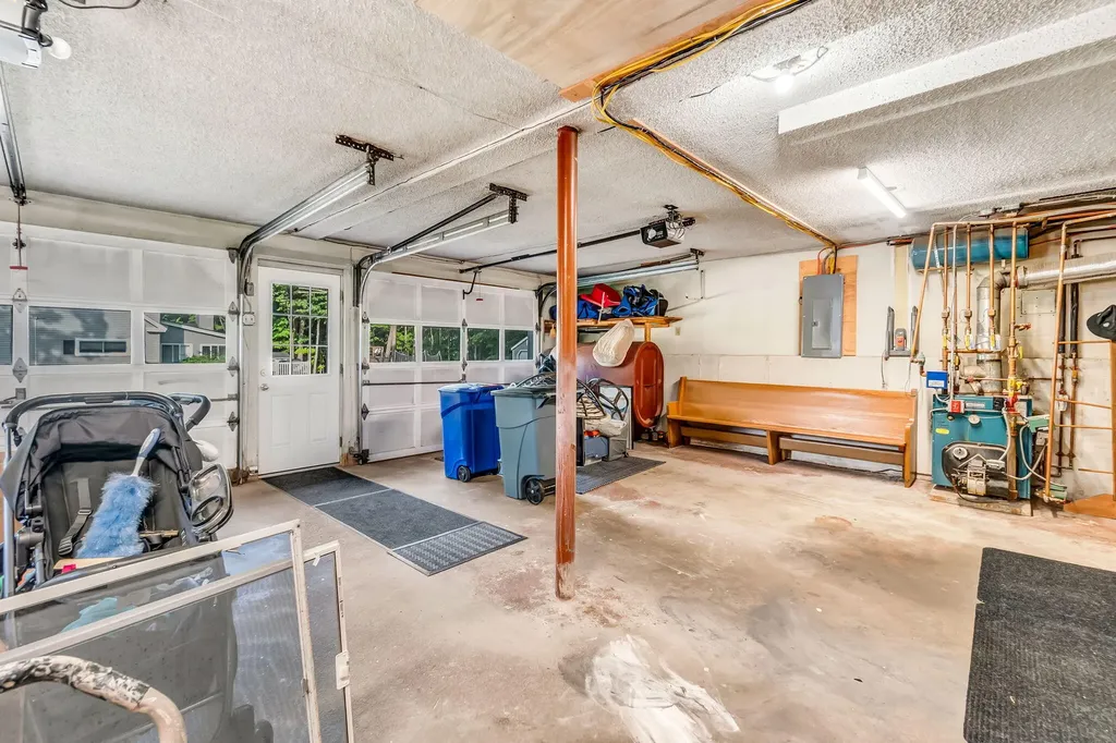 37 Sherbrooke Avenue Lewiston ME 04240