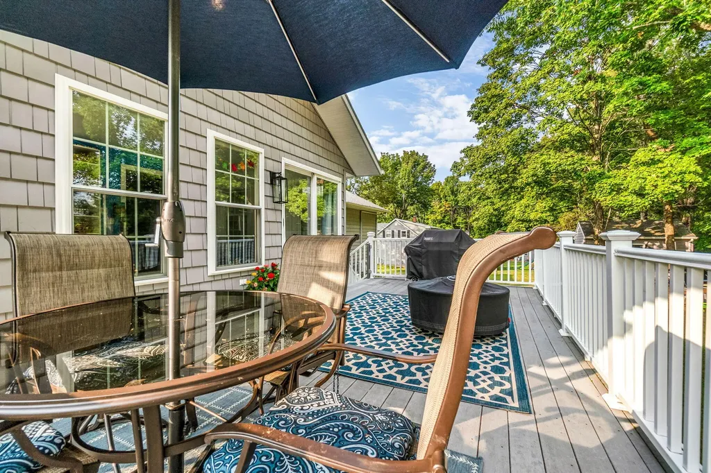 37 Sherbrooke Avenue Lewiston ME 04240