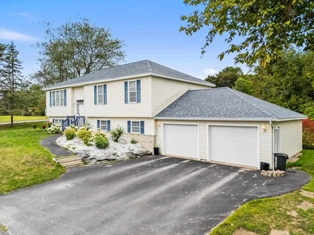52 Mechanic Street Winterport ME 04496