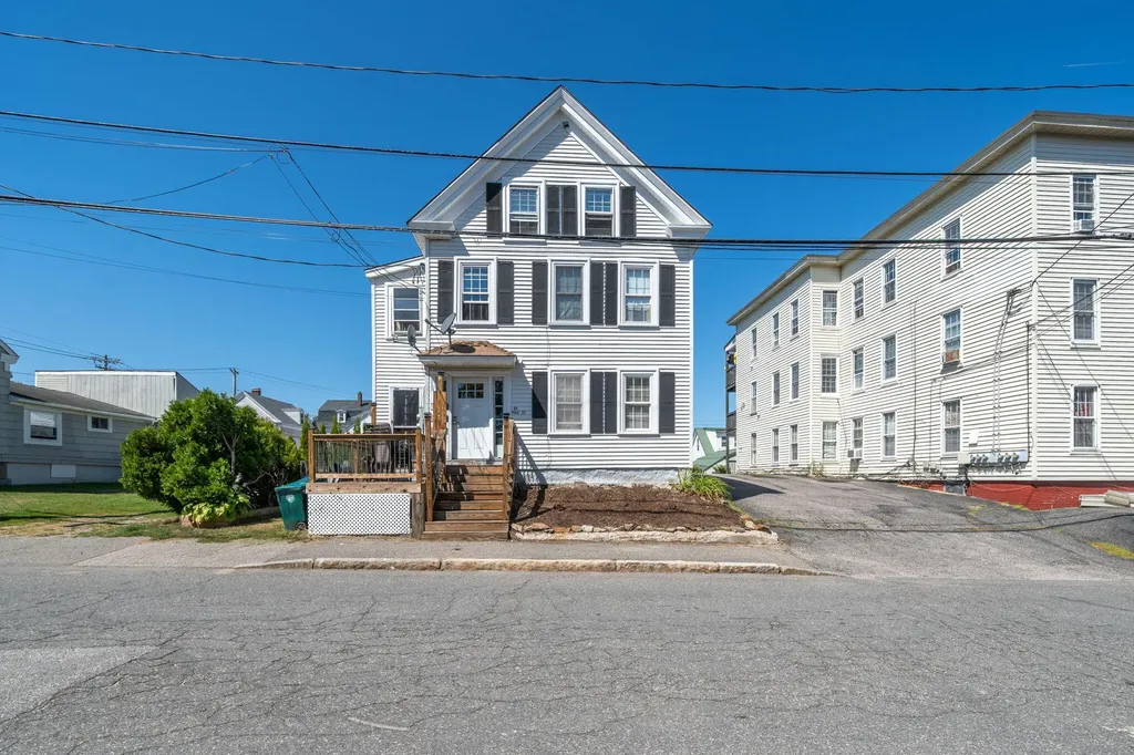 84 Pike Street Biddeford ME 04005