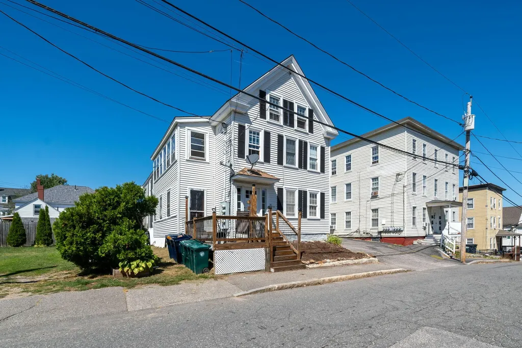 84 Pike Street Biddeford ME 04005