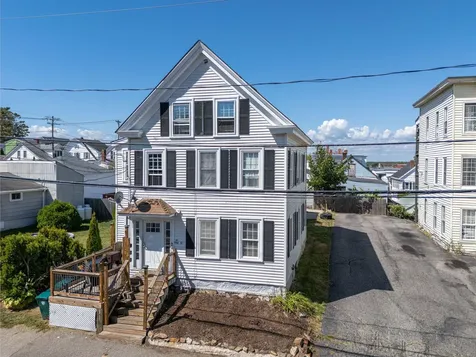 84 Pike Street Biddeford ME 04005