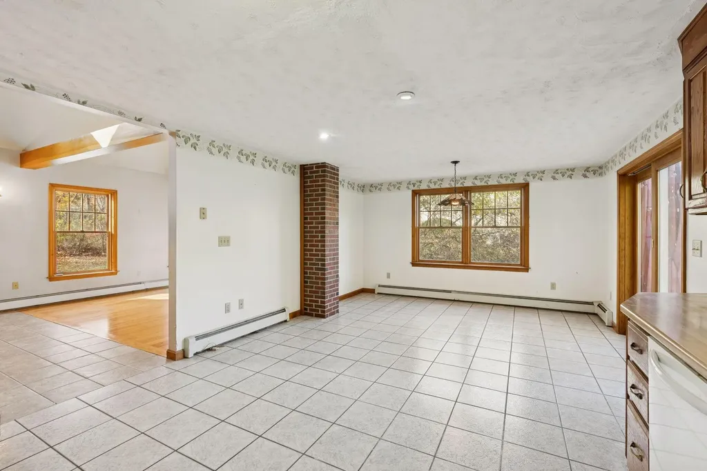 190 Pleasant Hill Road Scarborough ME 04074