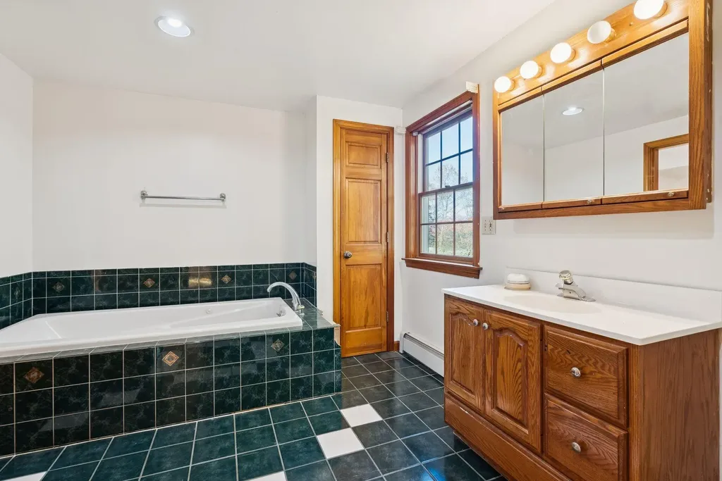 190 Pleasant Hill Road Scarborough ME 04074