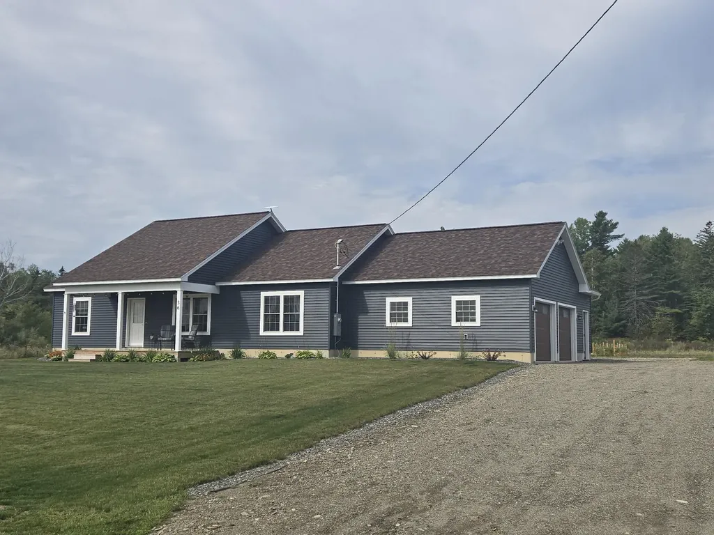 36 Boxwood Lane Hermon ME 04401